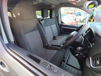 USED 2019 19 TOYOTA PROACE VERSO 2.0D Shuttle Long MPV 5dr Diesel Manual LWB Euro 6 (s/s) (9 Seat) (150 ps) 