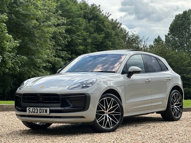 2023 PORSCHE MACAN