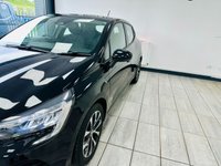 USED 2022 22 RENAULT CLIO 1.0 TCe Iconic Edition Hatchback 5dr Petrol Manual Euro 6 (s/s) (90 ps) 