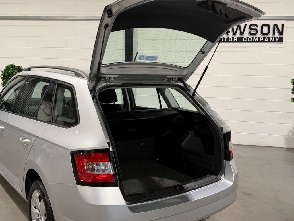 USED 2015 15 SKODA FABIA 1.4 TDI SE Estate 5dr Diesel Manual Euro 6 (s/s) (90 ps) 