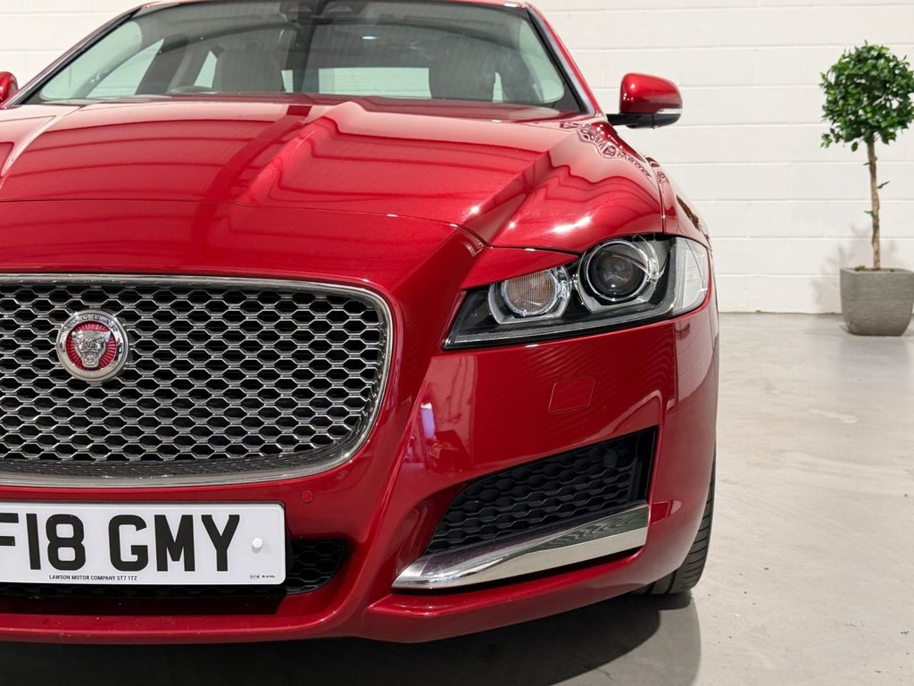 USED 2018 18 JAGUAR XF 2.0d Portfolio Saloon 4dr Diesel Auto Euro 6 (s/s) (180 ps) 