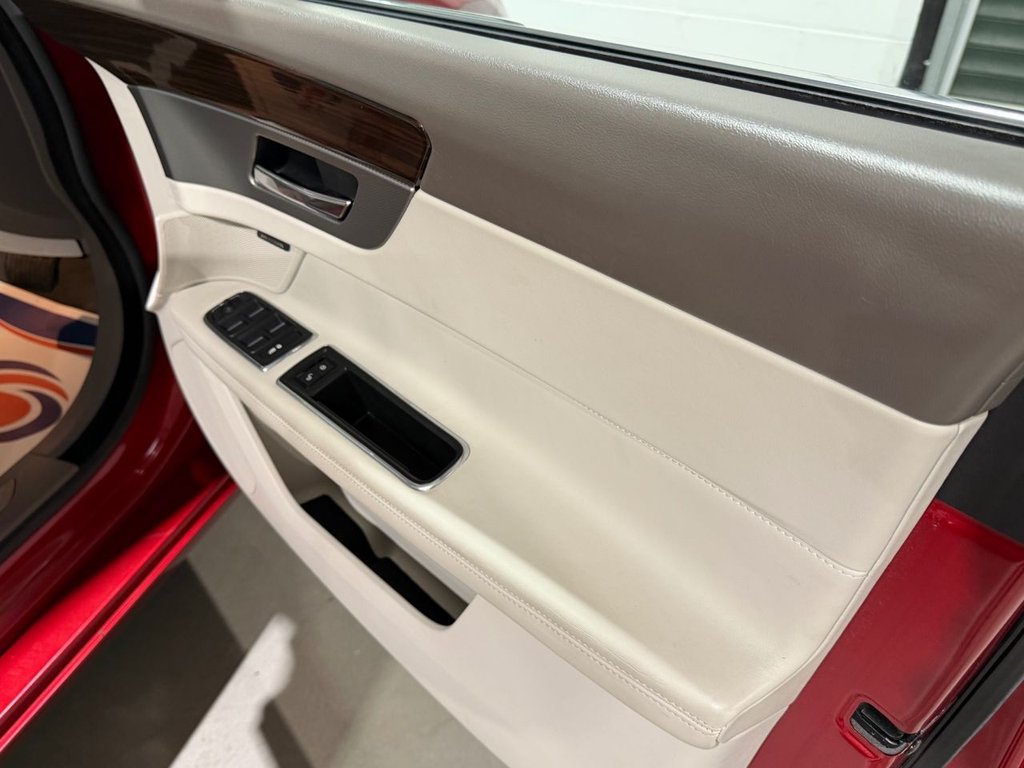 USED 2018 18 JAGUAR XF 2.0d Portfolio Saloon 4dr Diesel Auto Euro 6 (s/s) (180 ps) 