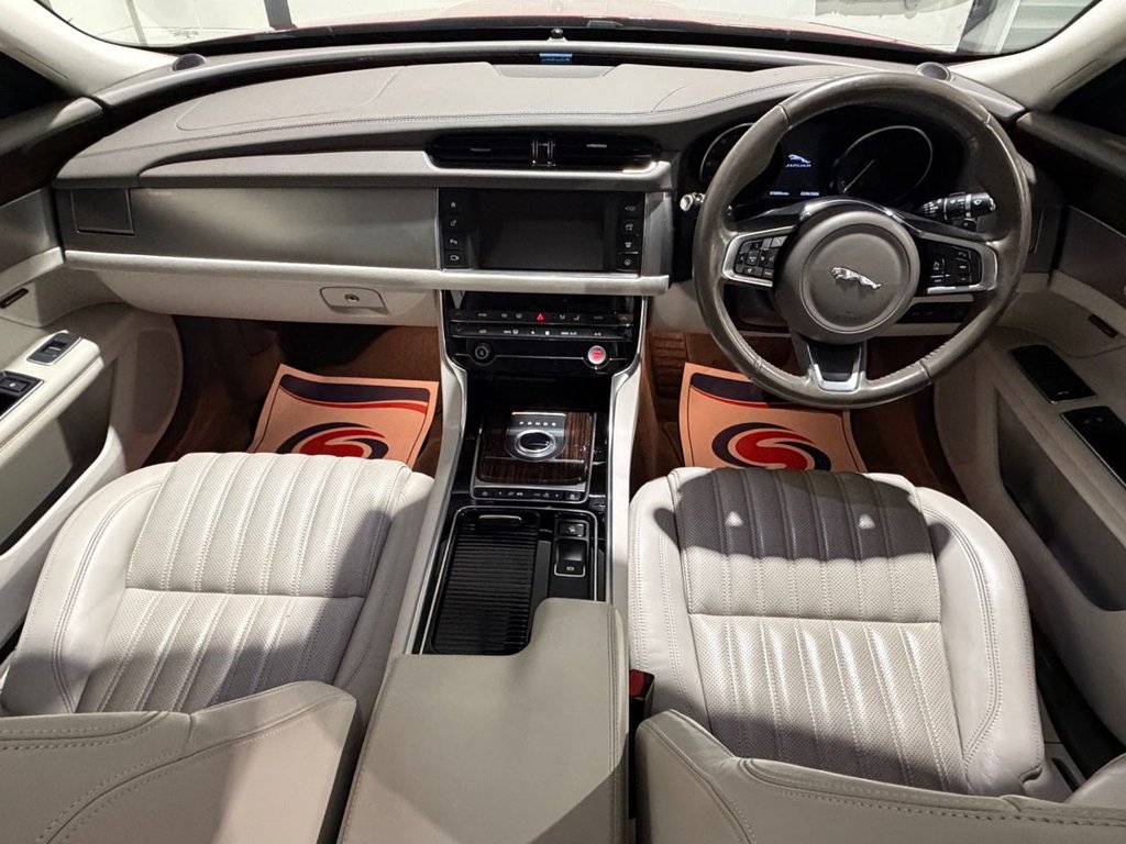 USED 2018 18 JAGUAR XF 2.0d Portfolio Saloon 4dr Diesel Auto Euro 6 (s/s) (180 ps) 