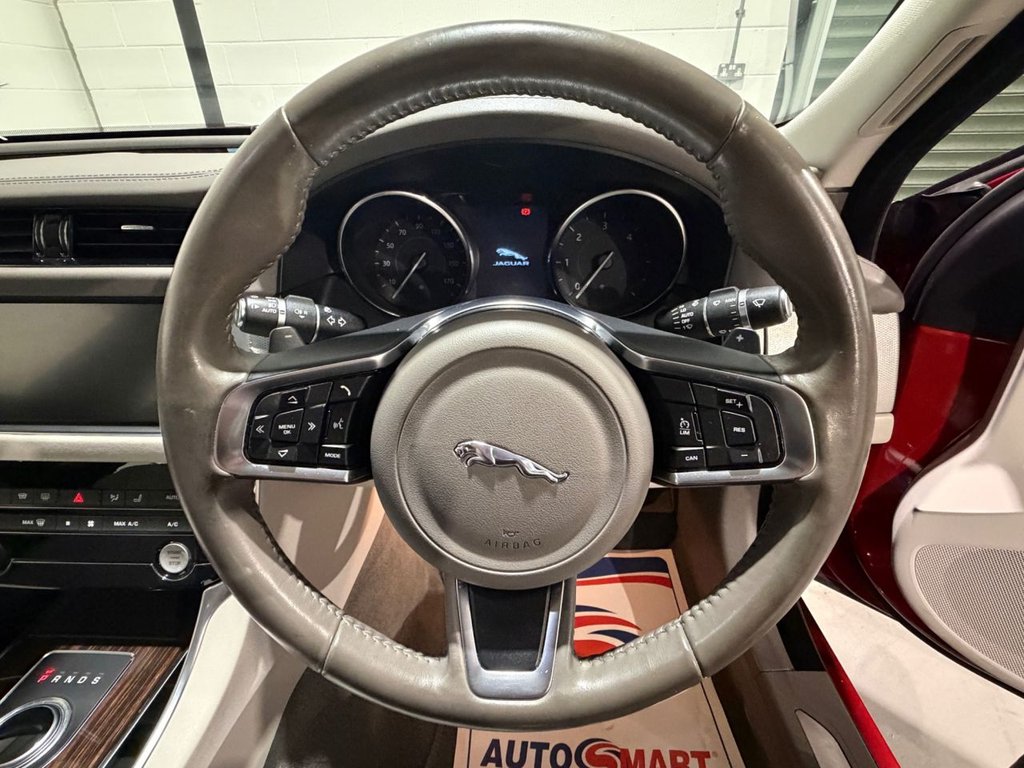USED 2018 18 JAGUAR XF 2.0d Portfolio Saloon 4dr Diesel Auto Euro 6 (s/s) (180 ps) 