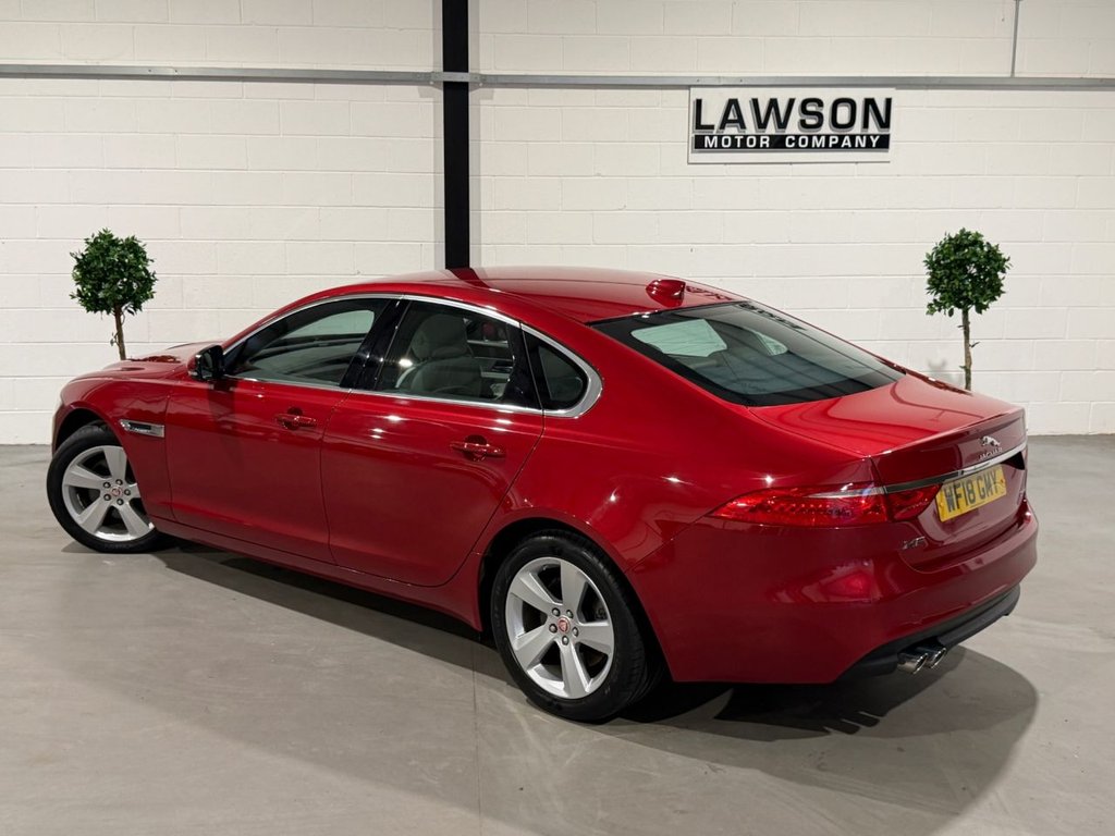 USED 2018 18 JAGUAR XF 2.0d Portfolio Saloon 4dr Diesel Auto Euro 6 (s/s) (180 ps) 