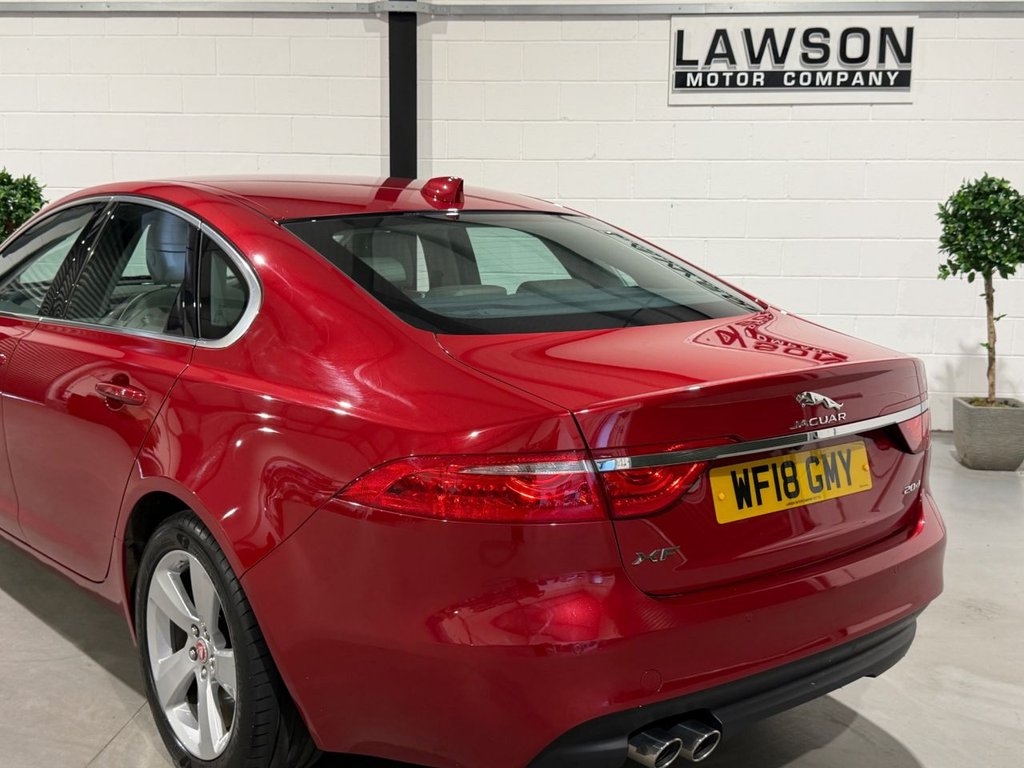 USED 2018 18 JAGUAR XF 2.0d Portfolio Saloon 4dr Diesel Auto Euro 6 (s/s) (180 ps) 