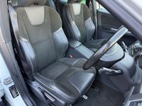 USED 2015 65 VOLVO XC60 2.0 D4 R-Design Nav SUV 5dr Diesel Geartronic Euro 6 (s/s) (181 ps) 
