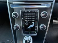 USED 2015 65 VOLVO XC60 2.0 D4 R-Design Nav SUV 5dr Diesel Geartronic Euro 6 (s/s) (181 ps) 