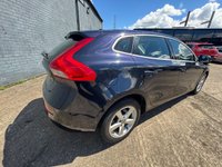 USED 2015 65 VOLVO V40 2.0 T2 SE Hatchback 5dr Petrol Manual Euro 6 (s/s) (122 ps) 