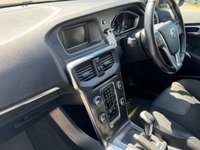 USED 2015 65 VOLVO V40 2.0 T2 SE Hatchback 5dr Petrol Manual Euro 6 (s/s) (122 ps) 