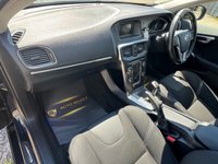USED 2015 65 VOLVO V40 2.0 T2 SE Hatchback 5dr Petrol Manual Euro 6 (s/s) (122 ps) 
