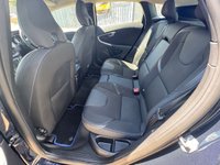 USED 2015 65 VOLVO V40 2.0 T2 SE Hatchback 5dr Petrol Manual Euro 6 (s/s) (122 ps) 