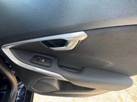 USED 2015 65 VOLVO V40 2.0 T2 SE Hatchback 5dr Petrol Manual Euro 6 (s/s) (122 ps) 
