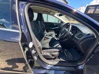 USED 2015 65 VOLVO V40 2.0 T2 SE Hatchback 5dr Petrol Manual Euro 6 (s/s) (122 ps) 
