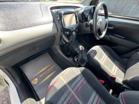 USED 2015 15 PEUGEOT 108 1.2 VTi PureTech Allure Hatchback 5dr Petrol Manual Euro 5 (82 ps) 