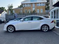 USED 2015 65 LEXUS IS 2.5 300h Executive Edition Saloon 4dr Petrol Hybrid E-CVT Euro 5 (s/s) (223 ps) Full LEXUS Service History  |  1 Owner From Brand New  |  2 Keys