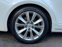 USED 2015 65 LEXUS IS 2.5 300h Executive Edition Saloon 4dr Petrol Hybrid E-CVT Euro 5 (s/s) (223 ps) Full LEXUS Service History  |  1 Owner From Brand New  |  2 Keys