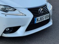 USED 2015 65 LEXUS IS 2.5 300h Executive Edition Saloon 4dr Petrol Hybrid E-CVT Euro 5 (s/s) (223 ps) Full LEXUS Service History  |  1 Owner From Brand New  |  2 Keys