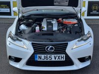 USED 2015 65 LEXUS IS 2.5 300h Executive Edition Saloon 4dr Petrol Hybrid E-CVT Euro 5 (s/s) (223 ps) Full LEXUS Service History  |  1 Owner From Brand New  |  2 Keys