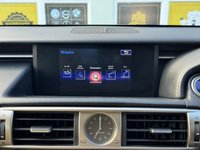 USED 2015 65 LEXUS IS 2.5 300h Executive Edition Saloon 4dr Petrol Hybrid E-CVT Euro 5 (s/s) (223 ps) Full LEXUS Service History  |  1 Owner From Brand New  |  2 Keys