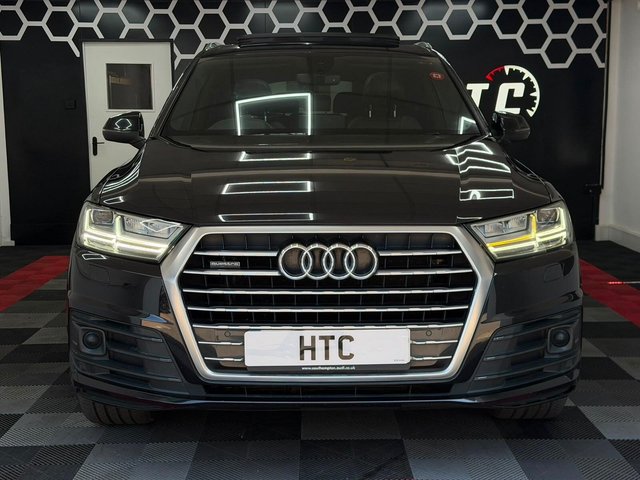 View our AUDI Q7