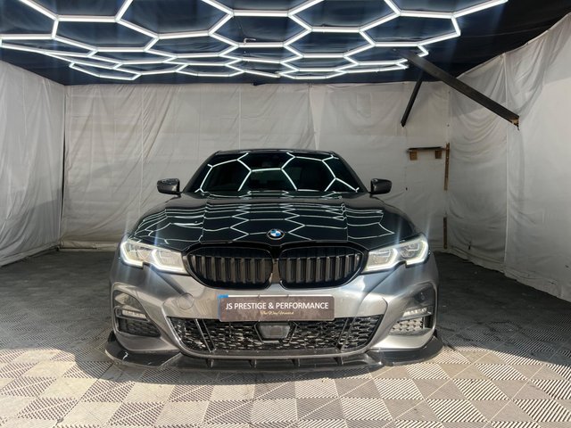 View our BMW 3 SERIES