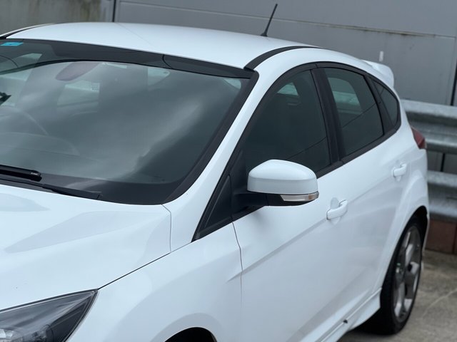 View our FORD FOCUS