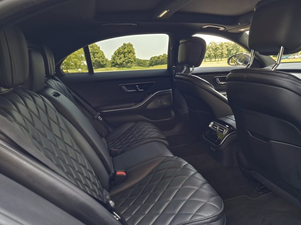 USED 2022 22 MERCEDES-BENZ S CLASS 3.0 S580eL 22kWh AMG Line (Premium) Saloon 4dr Petrol Plug-in Hybrid G-Tronic+ Euro 6 (s/s) (510 ps) FINANCE AVAILABLE