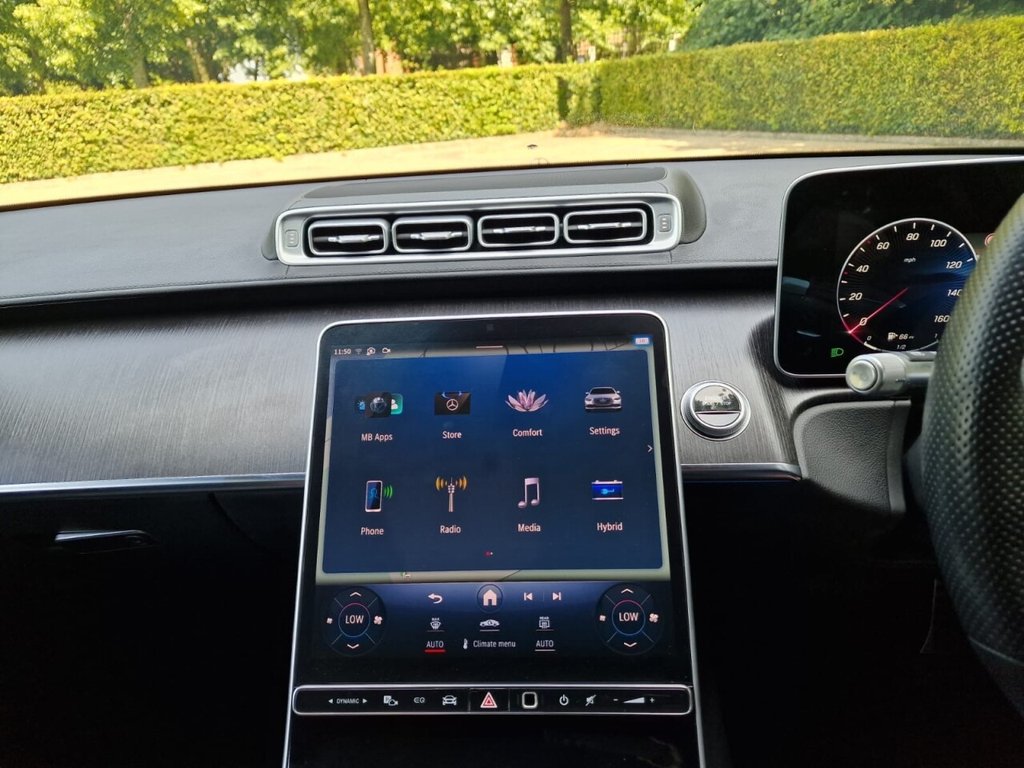 USED 2022 22 MERCEDES-BENZ S CLASS 3.0 S580eL 22kWh AMG Line (Premium) Saloon 4dr Petrol Plug-in Hybrid G-Tronic+ Euro 6 (s/s) (510 ps) FINANCE AVAILABLE