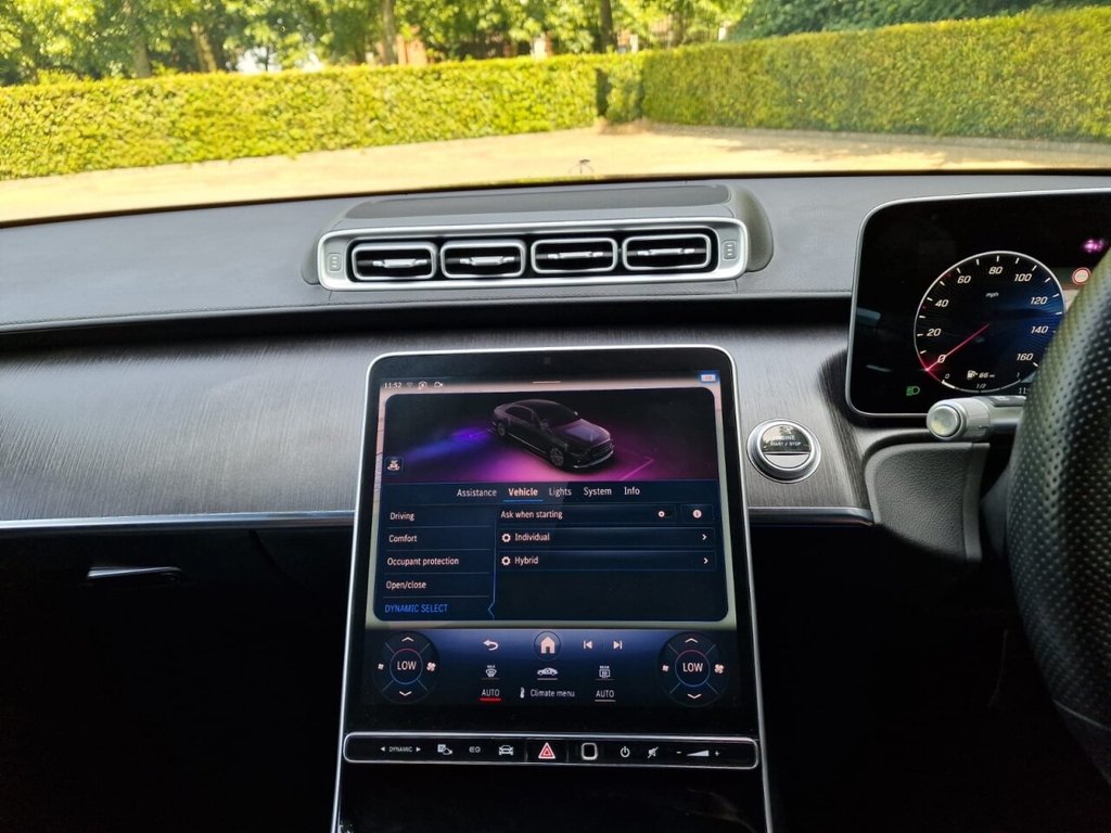USED 2022 22 MERCEDES-BENZ S CLASS 3.0 S580eL 22kWh AMG Line (Premium) Saloon 4dr Petrol Plug-in Hybrid G-Tronic+ Euro 6 (s/s) (510 ps) FINANCE AVAILABLE