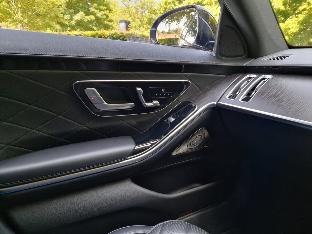 USED 2022 22 MERCEDES-BENZ S CLASS 3.0 S580eL 22kWh AMG Line (Premium) Saloon 4dr Petrol Plug-in Hybrid G-Tronic+ Euro 6 (s/s) (510 ps) FINANCE AVAILABLE