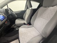 USED 2011 11 TOYOTA YARIS VVTi TR 