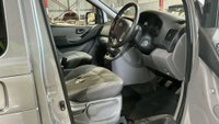USED 2011 60 HYUNDAI i800 2.5 CRDi Style MPV 5dr Diesel Manual Euro 4 (168 bhp) **EXTENDED WARRANTY+BREAKDOWN COVER