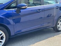 USED 2017 17 FORD FIESTA 1.0T EcoBoost Zetec Hatchback 5dr Petrol Manual Euro 6 (s/s) (100 ps) 1 OWNER -- FULL SERVICE HISTORY -- &pound;20 TAX -- SAT NAV