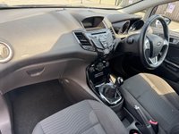 USED 2017 17 FORD FIESTA 1.0T EcoBoost Zetec Hatchback 5dr Petrol Manual Euro 6 (s/s) (100 ps) 1 OWNER -- FULL SERVICE HISTORY -- &pound;20 TAX -- SAT NAV