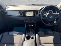 USED 2017 17 KIA NIRO 1.6h GDi 2 SUV 5dr Petrol Hybrid DCT Euro 6 (s/s) (139 bhp) Mot 24th June 2027, + Full Dealer History, 10 Stamps, + 1 Previous Owner, last keeper 2019, + 3 Months Warranty, + ULEZ compliant, + Apple carplay/Android auto, + Rear sensors/camera, + Bluetooth, + Sat nav, + DAB radio, + Climate control, + Cruise with limiter, + Auto lights/wipers, + Lane assist, + Folding mirrors, + Drive modes, + USB/aux, + Isofix, + Alloys