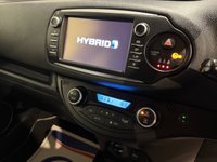 USED 2020 20 TOYOTA YARIS 1.5 VVT-h Y20 Bi-tone Hatchback 5dr Petrol Hybrid E-CVT Euro 6 (s/s) (100 ps) 