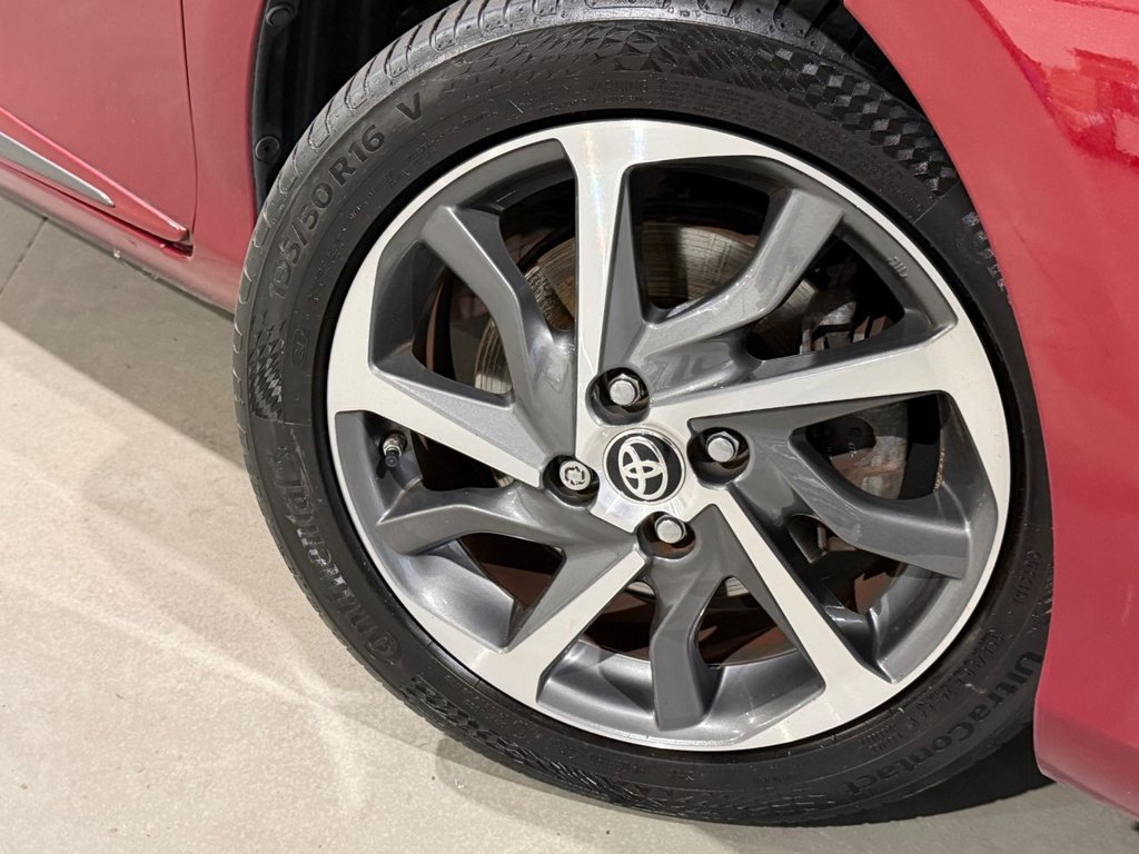USED 2020 20 TOYOTA YARIS 1.5 VVT-h Y20 Bi-tone Hatchback 5dr Petrol Hybrid E-CVT Euro 6 (s/s) (100 ps) 