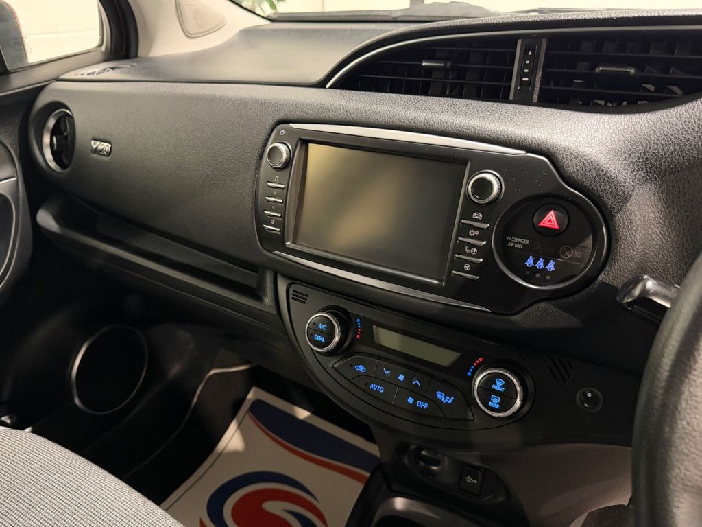 USED 2020 20 TOYOTA YARIS 1.5 VVT-h Y20 Bi-tone Hatchback 5dr Petrol Hybrid E-CVT Euro 6 (s/s) (100 ps) 