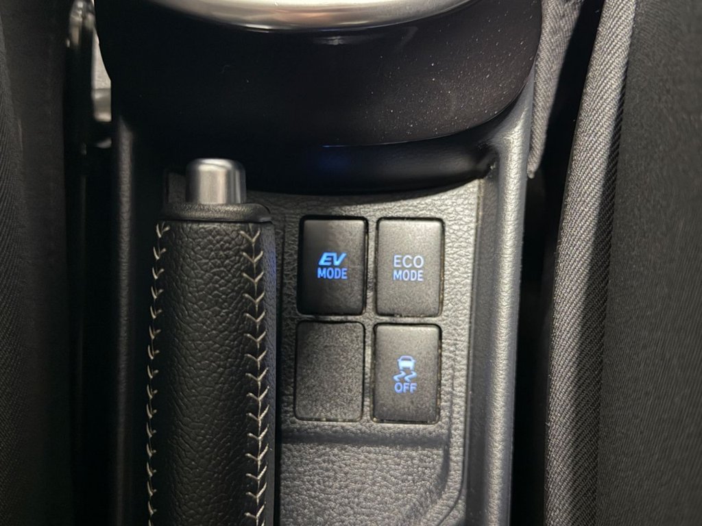 USED 2020 20 TOYOTA YARIS 1.5 VVT-h Y20 Bi-tone Hatchback 5dr Petrol Hybrid E-CVT Euro 6 (s/s) (100 ps) 