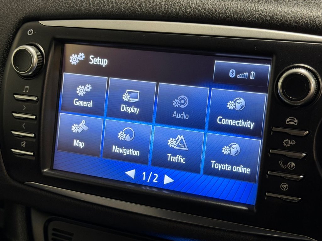 USED 2020 20 TOYOTA YARIS 1.5 VVT-h Y20 Bi-tone Hatchback 5dr Petrol Hybrid E-CVT Euro 6 (s/s) (100 ps) 