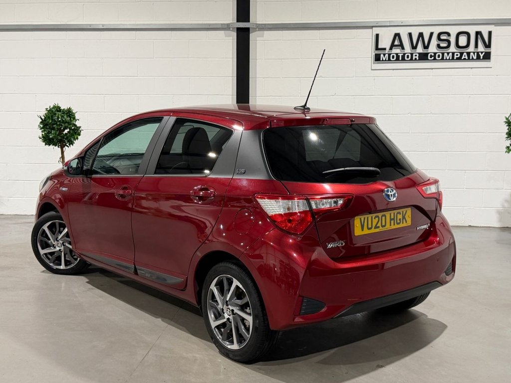USED 2020 20 TOYOTA YARIS 1.5 VVT-h Y20 Bi-tone Hatchback 5dr Petrol Hybrid E-CVT Euro 6 (s/s) (100 ps) 