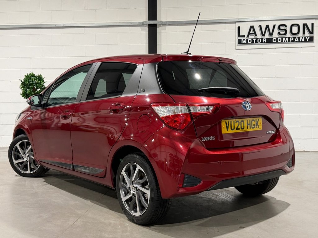 USED 2020 20 TOYOTA YARIS 1.5 VVT-h Y20 Bi-tone Hatchback 5dr Petrol Hybrid E-CVT Euro 6 (s/s) (100 ps) 