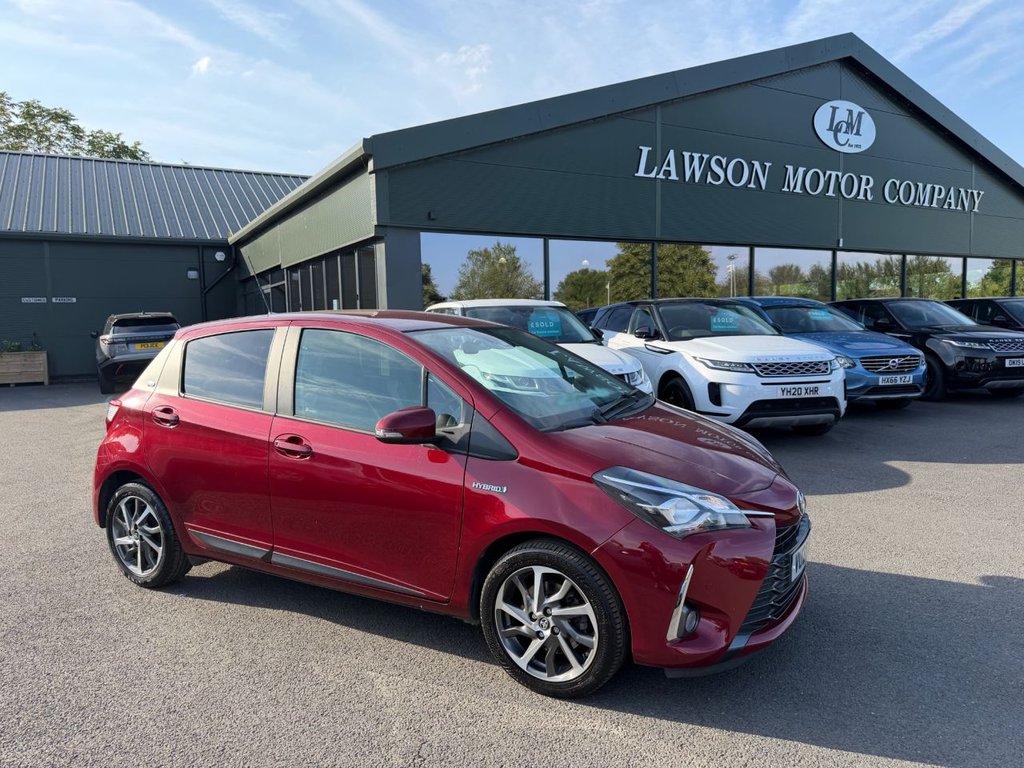 USED 2020 20 TOYOTA YARIS 1.5 VVT-h Y20 Bi-tone Hatchback 5dr Petrol Hybrid E-CVT Euro 6 (s/s) (100 ps) 