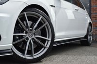 USED 2019 X VOLKSWAGEN GOLF 2.0 TSI R Hatchback 5dr Petrol DSG 4Motion Euro 6 (s/s) (300 ps) FVWSH / FULL ZAERO KIT / PS4'S