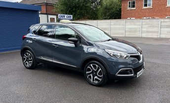 View our RENAULT CAPTUR