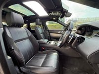 USED 2017 67 LAND ROVER RANGE ROVER VELAR 2.0 D240 R-Dynamic SE SUV 5dr Diesel Auto 4WD Euro 6 (s/s) (240 ps) * Timing Chain Replaced - Pan Roof - Sat Nav - Rev Camera *
