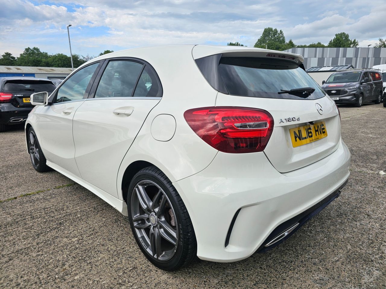 2016 MERCEDES A CLASS 1.5 A180d AMG Line Hatchback 5dr Diesel Manual Euro 6 (s/s) (109 ps) - vehicle photo 10 for sale on PureCar