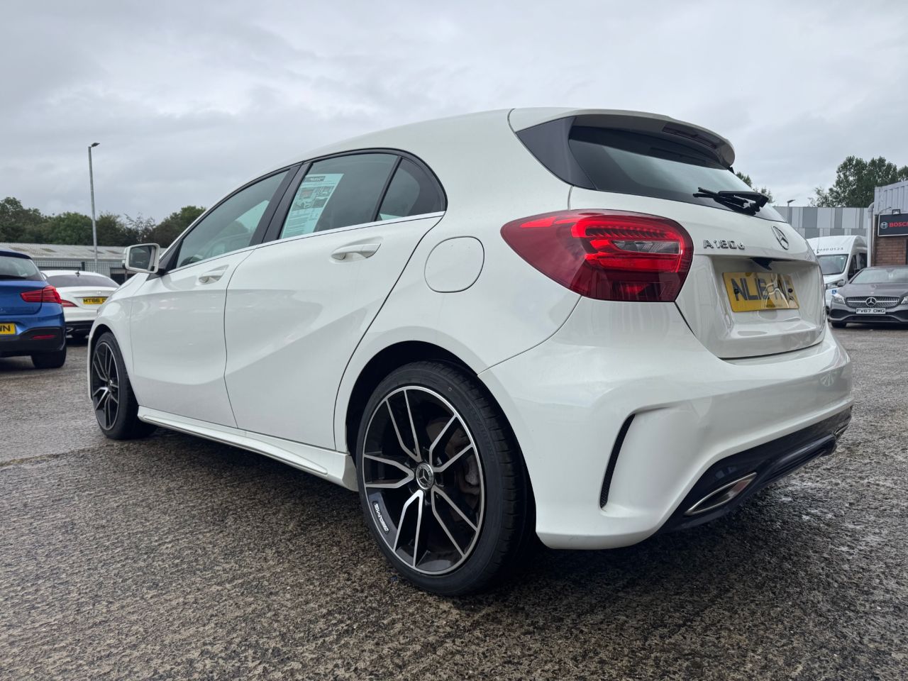 2016 MERCEDES A CLASS 1.5 A180d AMG Line Hatchback 5dr Diesel Manual Euro 6 (s/s) (109 ps) - vehicle photo 9 for sale on PureCar
