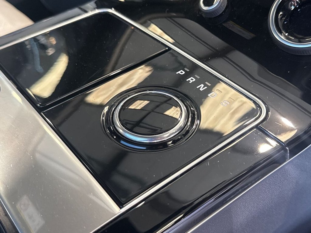USED 2017 67 LAND ROVER RANGE ROVER VELAR 3.0 Si6 V6 R-Dynamic HSE SUV 5dr Petrol Auto 4WD Euro 6 (s/s) (380 ps) 1 OWNER|JLR SERVICE HISTORY